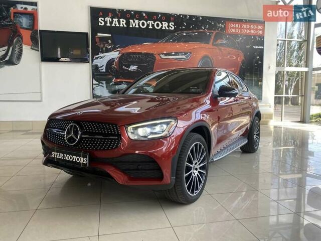 Червоний Мерседес GLC-Class Coupe, об'ємом двигуна 1.99 л та пробігом 80 тис. км за 42500 $, фото 3 на Automoto.ua