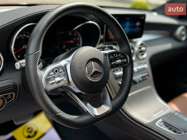 Красный Мерседес GLC-Class Coupe, объемом двигателя 2 л и пробегом 77 тыс. км за 65990 $, фото 23 на Automoto.ua