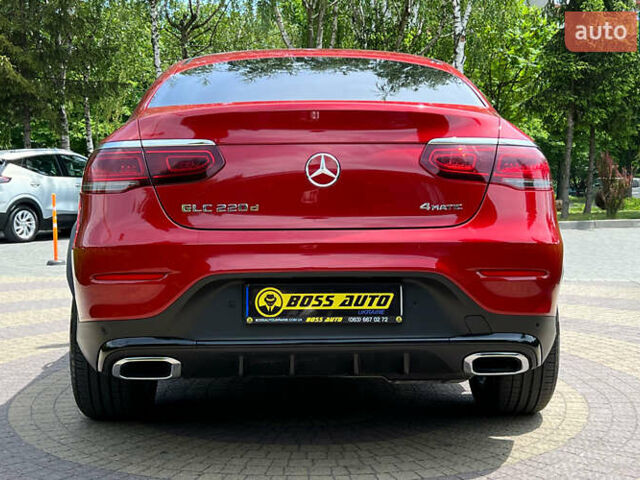Красный Мерседес GLC-Class Coupe, объемом двигателя 2 л и пробегом 77 тыс. км за 65990 $, фото 5 на Automoto.ua