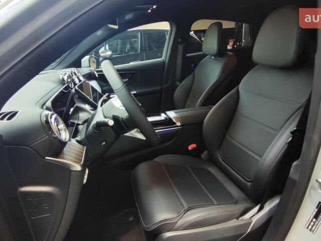 Мерседес GLC-Class Coupe, объемом двигателя 1.99 л и пробегом 0 тыс. км за 93047 $, фото 15 на Automoto.ua