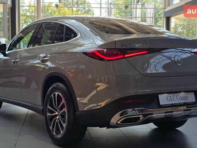 Мерседес GLC-Class Coupe, объемом двигателя 1.99 л и пробегом 0 тыс. км за 92703 $, фото 4 на Automoto.ua