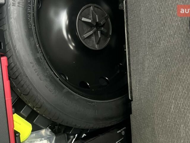 Мерседес GLC-Class Coupe, об'ємом двигуна 1.99 л та пробігом 0 тис. км за 84993 $, фото 22 на Automoto.ua