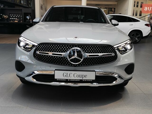 Мерседес GLC-Class Coupe, объемом двигателя 1.99 л и пробегом 0 тыс. км за 93047 $, фото 2 на Automoto.ua