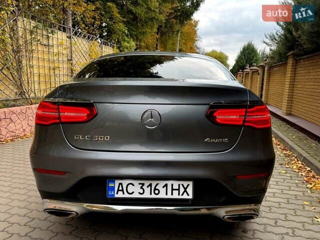 Серый Мерседес GLC-Class Coupe, объемом двигателя 1.99 л и пробегом 140 тыс. км за 37900 $, фото 10 на Automoto.ua