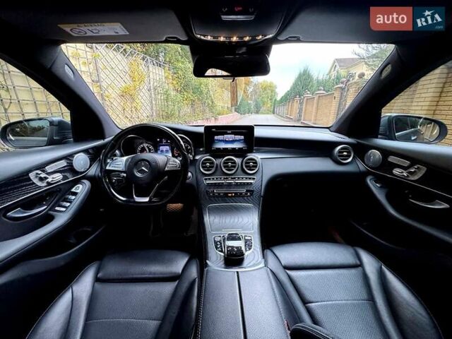 Серый Мерседес GLC-Class Coupe, объемом двигателя 1.99 л и пробегом 140 тыс. км за 37900 $, фото 33 на Automoto.ua