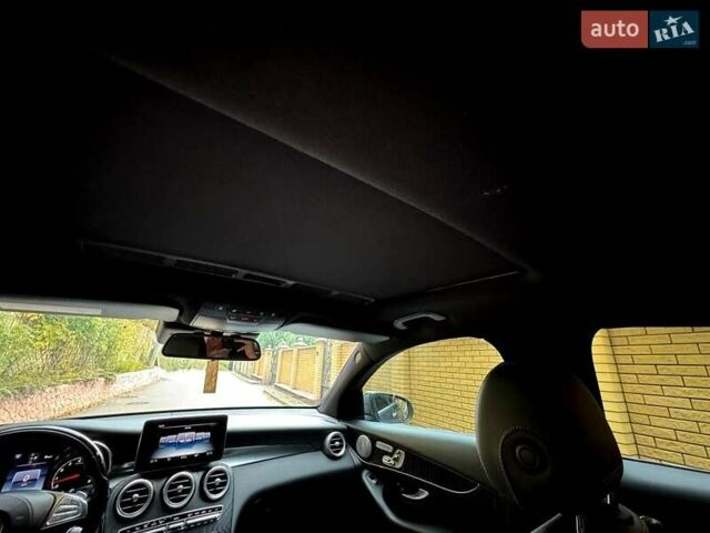 Серый Мерседес GLC-Class Coupe, объемом двигателя 1.99 л и пробегом 140 тыс. км за 37900 $, фото 31 на Automoto.ua
