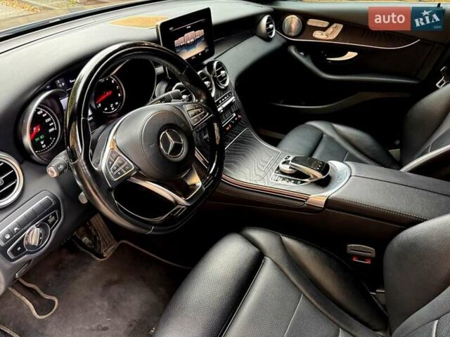 Серый Мерседес GLC-Class Coupe, объемом двигателя 1.99 л и пробегом 140 тыс. км за 37900 $, фото 39 на Automoto.ua