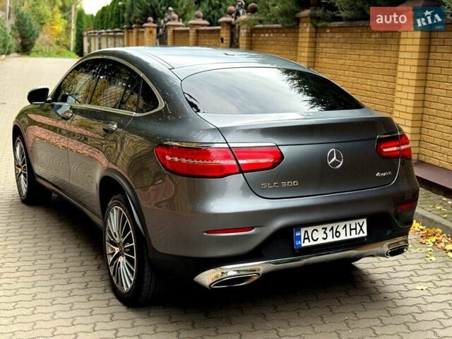 Серый Мерседес GLC-Class Coupe, объемом двигателя 1.99 л и пробегом 140 тыс. км за 37900 $, фото 9 на Automoto.ua