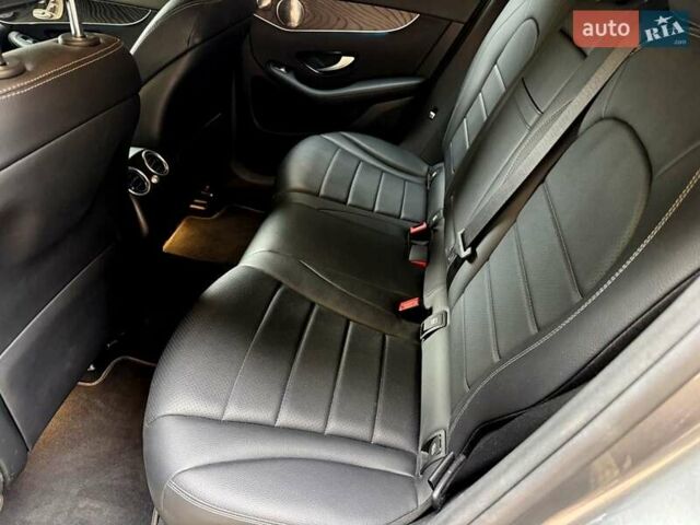 Серый Мерседес GLC-Class Coupe, объемом двигателя 1.99 л и пробегом 140 тыс. км за 37900 $, фото 22 на Automoto.ua