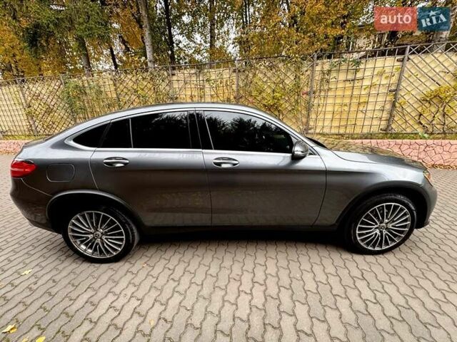 Серый Мерседес GLC-Class Coupe, объемом двигателя 1.99 л и пробегом 140 тыс. км за 37900 $, фото 16 на Automoto.ua