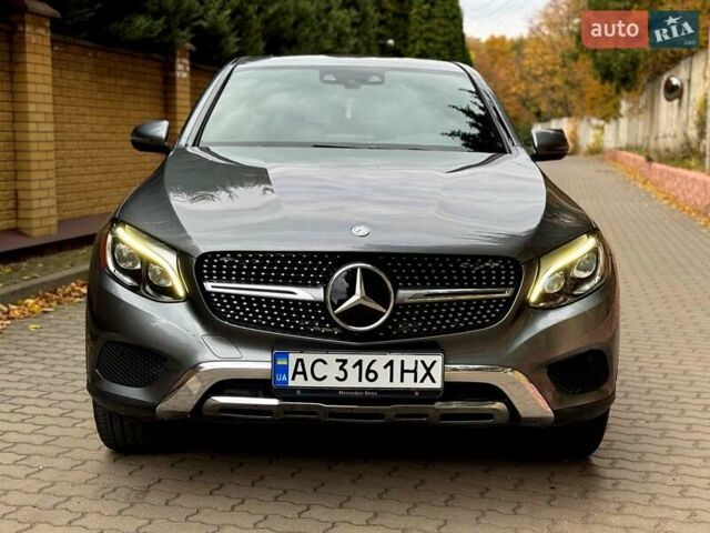 Серый Мерседес GLC-Class Coupe, объемом двигателя 1.99 л и пробегом 140 тыс. км за 37900 $, фото 7 на Automoto.ua
