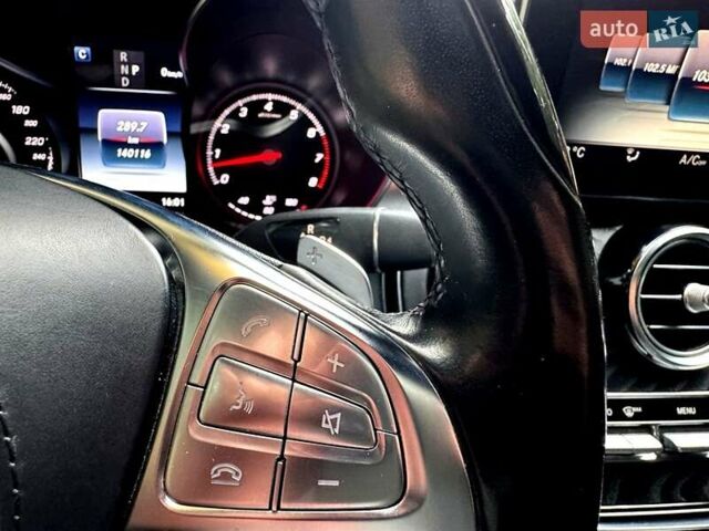 Серый Мерседес GLC-Class Coupe, объемом двигателя 1.99 л и пробегом 140 тыс. км за 37900 $, фото 52 на Automoto.ua