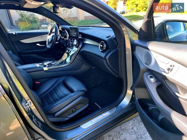 Серый Мерседес GLC-Class Coupe, объемом двигателя 2.99 л и пробегом 125 тыс. км за 44500 $, фото 16 на Automoto.ua