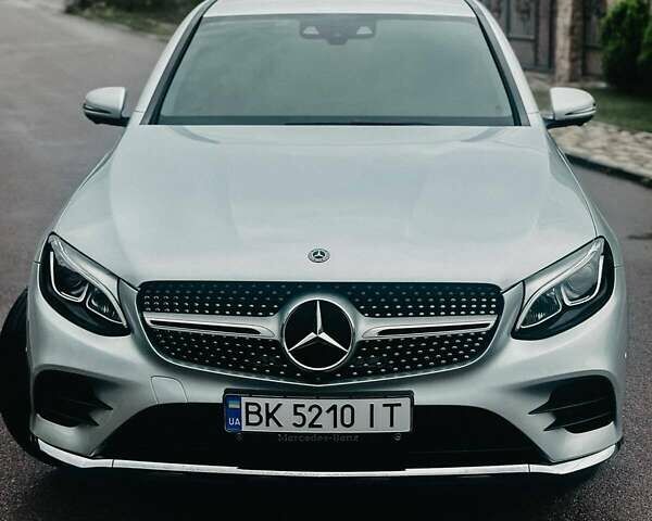 Сірий Мерседес GLC-Class Coupe, об'ємом двигуна 2.14 л та пробігом 106 тис. км за 39500 $, фото 3 на Automoto.ua
