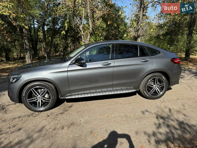 Серый Мерседес GLC-Class Coupe, объемом двигателя 2 л и пробегом 105 тыс. км за 35000 $, фото 2 на Automoto.ua