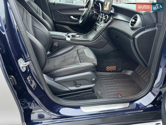 Серый Мерседес GLC-Class Coupe, объемом двигателя 2.2 л и пробегом 260 тыс. км за 34777 $, фото 49 на Automoto.ua