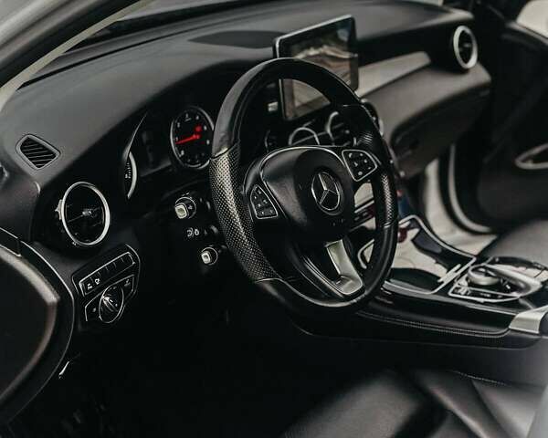 Сірий Мерседес GLC-Class Coupe, об'ємом двигуна 2.14 л та пробігом 106 тис. км за 39500 $, фото 21 на Automoto.ua