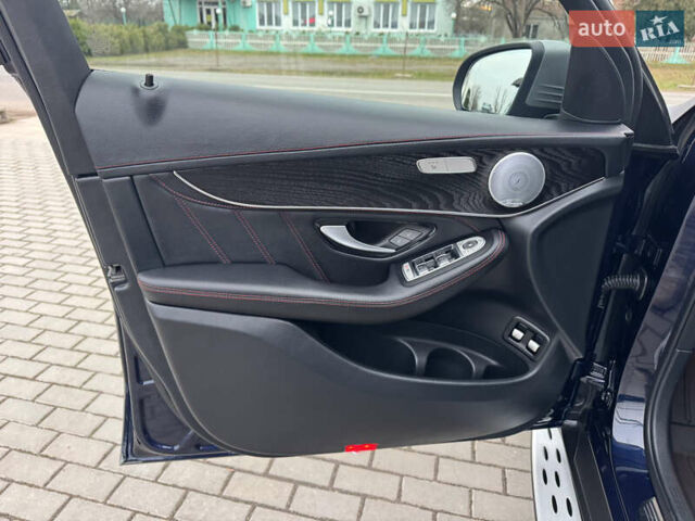 Серый Мерседес GLC-Class Coupe, объемом двигателя 2.2 л и пробегом 260 тыс. км за 34777 $, фото 21 на Automoto.ua