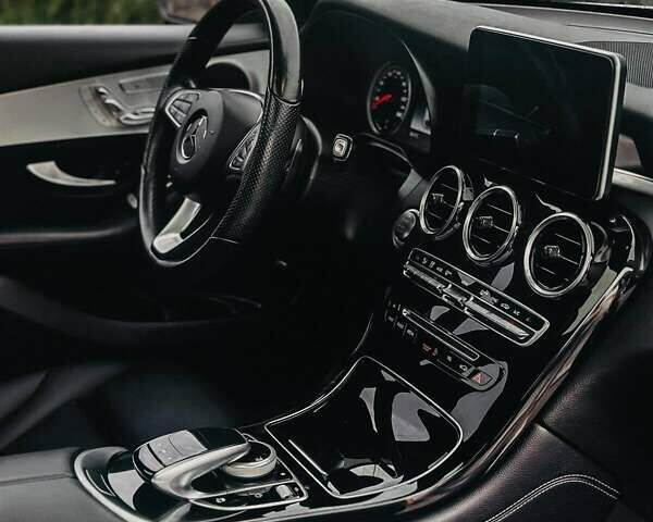 Сірий Мерседес GLC-Class Coupe, об'ємом двигуна 2.14 л та пробігом 106 тис. км за 39500 $, фото 26 на Automoto.ua