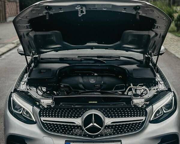 Сірий Мерседес GLC-Class Coupe, об'ємом двигуна 2.14 л та пробігом 106 тис. км за 39500 $, фото 32 на Automoto.ua