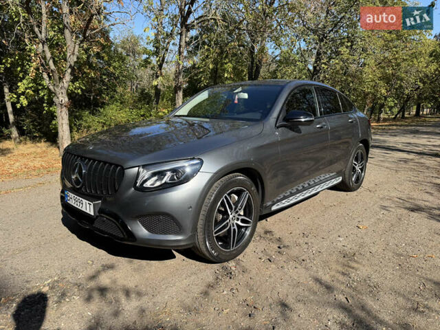 Серый Мерседес GLC-Class Coupe, объемом двигателя 2 л и пробегом 105 тыс. км за 35000 $, фото 3 на Automoto.ua