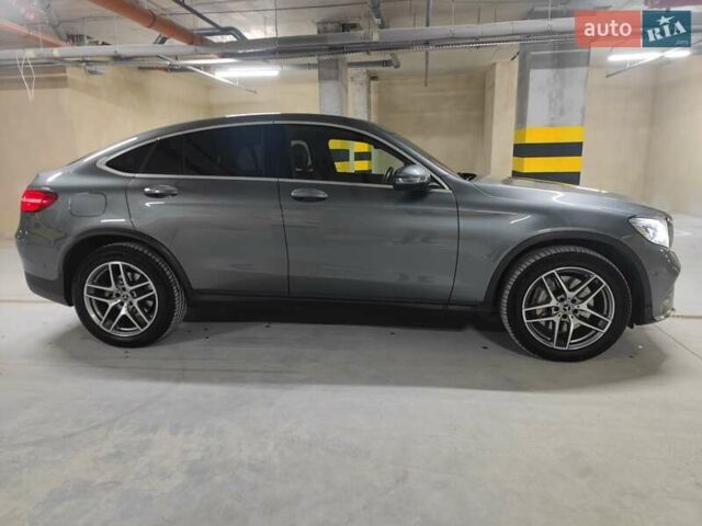 Серый Мерседес GLC-Class Coupe, объемом двигателя 2.99 л и пробегом 124 тыс. км за 45900 $, фото 4 на Automoto.ua