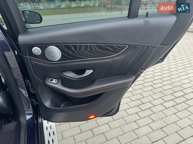 Серый Мерседес GLC-Class Coupe, объемом двигателя 2.2 л и пробегом 260 тыс. км за 34777 $, фото 48 на Automoto.ua