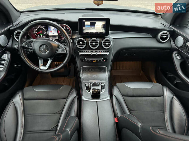 Серый Мерседес GLC-Class Coupe, объемом двигателя 2.2 л и пробегом 260 тыс. км за 34777 $, фото 41 на Automoto.ua