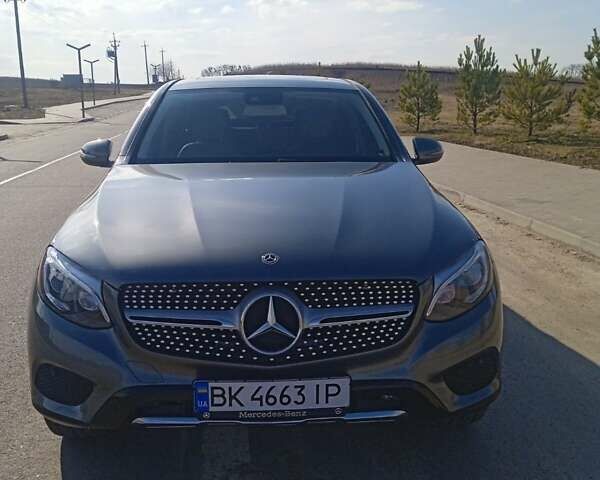 Мерседес GLC-Class Coupe 2018 в Ровно на Automoto.ua Серый Мерседес GLC-Class Coupe, объемом двигателя 1.99 л и пробегом 69 тыс. км за 38900 $, фото 9 на Automoto.ua