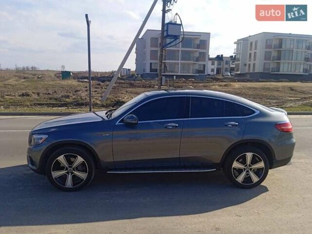 Мерседес GLC-Class Coupe 2018 в Ровно на Automoto.ua Серый Мерседес GLC-Class Coupe, объемом двигателя 1.99 л и пробегом 69 тыс. км за 38900 $, фото 1 на Automoto.ua