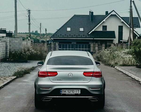 Сірий Мерседес GLC-Class Coupe, об'ємом двигуна 2.14 л та пробігом 106 тис. км за 39500 $, фото 8 на Automoto.ua