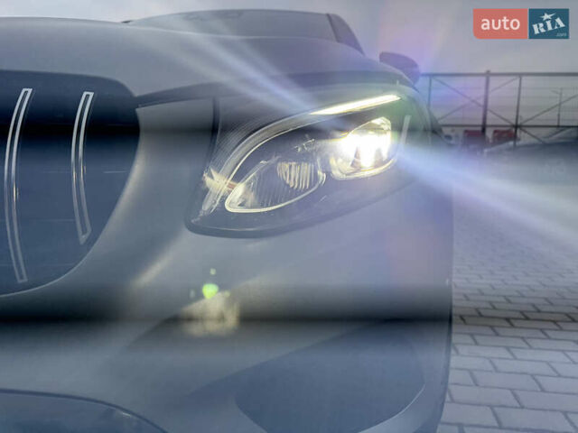 Серый Мерседес GLC-Class Coupe, объемом двигателя 2.2 л и пробегом 260 тыс. км за 34777 $, фото 16 на Automoto.ua