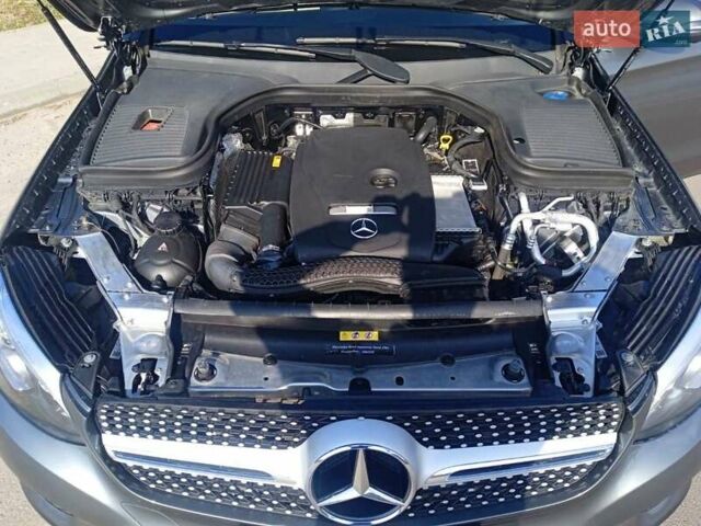Мерседес GLC-Class Coupe 2018 в Ровно на Automoto.ua Серый Мерседес GLC-Class Coupe, объемом двигателя 1.99 л и пробегом 69 тыс. км за 38900 $, фото 11 на Automoto.ua