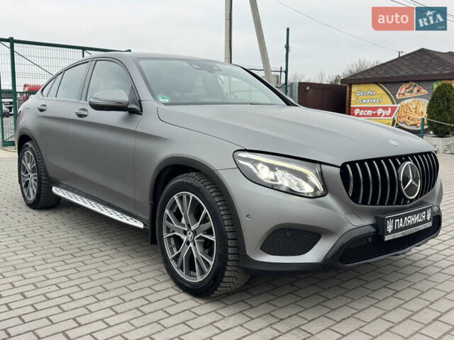 Серый Мерседес GLC-Class Coupe, объемом двигателя 2.2 л и пробегом 260 тыс. км за 34777 $, фото 8 на Automoto.ua
