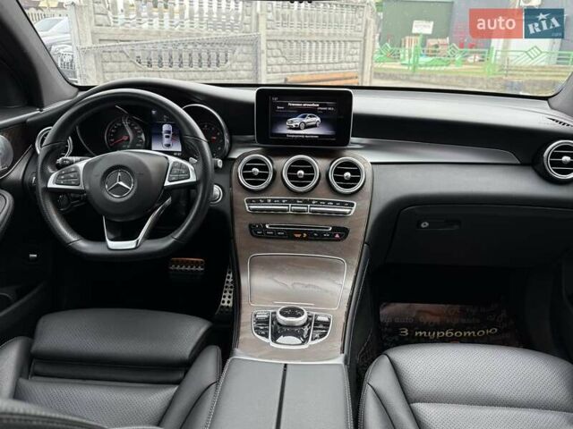 Серый Мерседес GLC-Class Coupe, объемом двигателя 1.99 л и пробегом 120 тыс. км за 35900 $, фото 24 на Automoto.ua