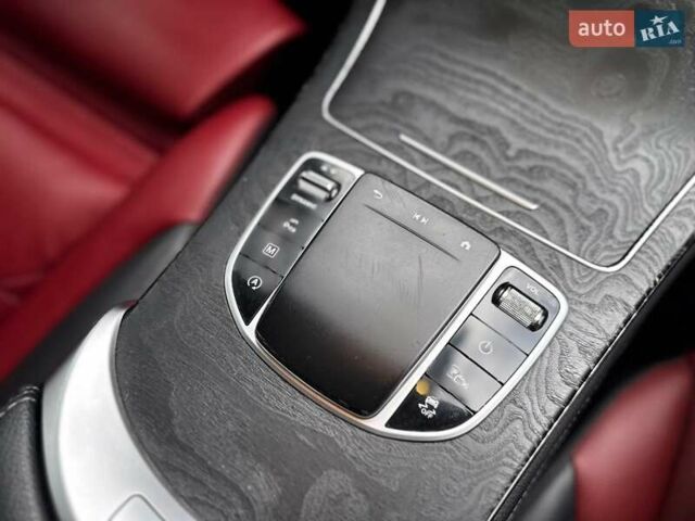 Сірий Мерседес GLC-Class Coupe, об'ємом двигуна 1.99 л та пробігом 97 тис. км за 45200 $, фото 95 на Automoto.ua