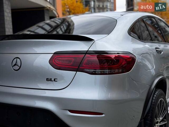 Сірий Мерседес GLC-Class Coupe, об'ємом двигуна 1.99 л та пробігом 97 тис. км за 45200 $, фото 51 на Automoto.ua