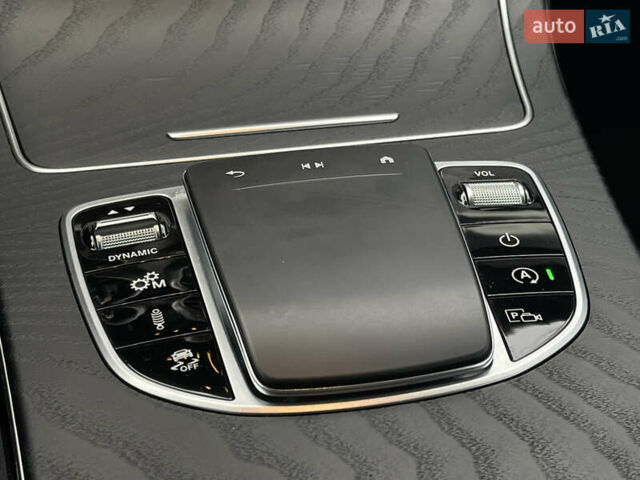 Серый Мерседес GLC-Class Coupe, объемом двигателя 3 л и пробегом 10 тыс. км за 69999 $, фото 43 на Automoto.ua