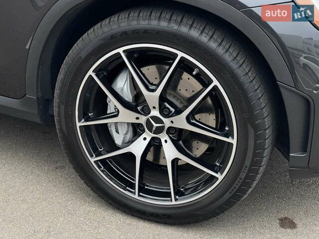 Серый Мерседес GLC-Class Coupe, объемом двигателя 3 л и пробегом 10 тыс. км за 69999 $, фото 15 на Automoto.ua