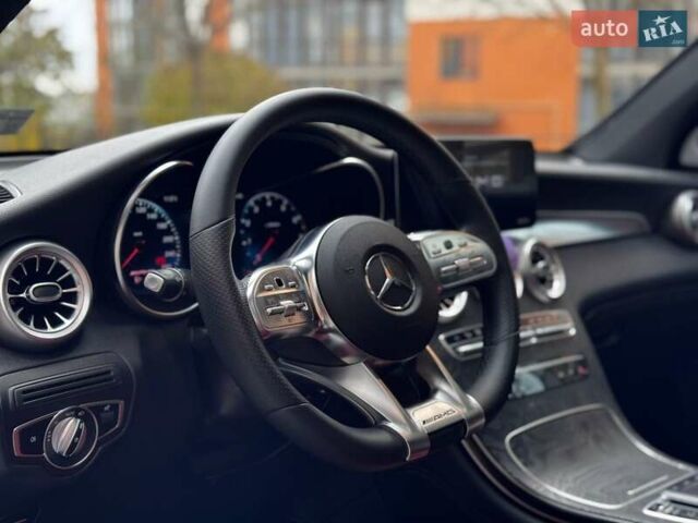 Сірий Мерседес GLC-Class Coupe, об'ємом двигуна 1.99 л та пробігом 97 тис. км за 45200 $, фото 62 на Automoto.ua