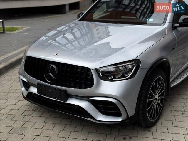 Сірий Мерседес GLC-Class Coupe, об'ємом двигуна 1.99 л та пробігом 97 тис. км за 45200 $, фото 14 на Automoto.ua