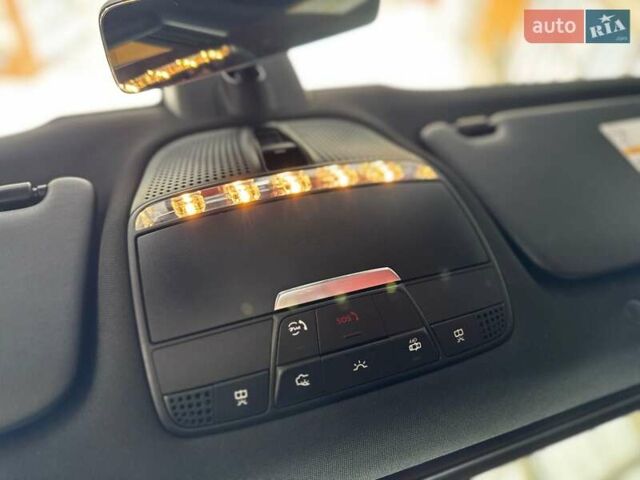 Сірий Мерседес GLC-Class Coupe, об'ємом двигуна 1.99 л та пробігом 97 тис. км за 45200 $, фото 105 на Automoto.ua