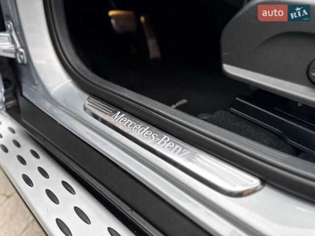 Сірий Мерседес GLC-Class Coupe, об'ємом двигуна 1.99 л та пробігом 97 тис. км за 45200 $, фото 74 на Automoto.ua