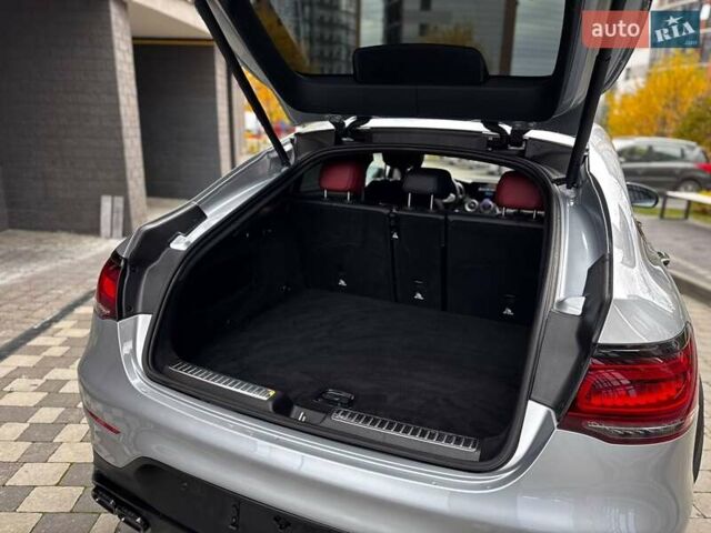 Сірий Мерседес GLC-Class Coupe, об'ємом двигуна 1.99 л та пробігом 97 тис. км за 45200 $, фото 109 на Automoto.ua