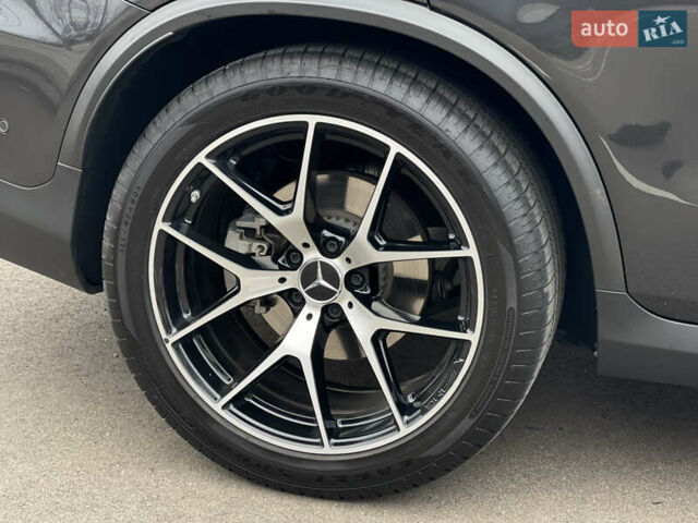 Серый Мерседес GLC-Class Coupe, объемом двигателя 3 л и пробегом 10 тыс. км за 69999 $, фото 16 на Automoto.ua