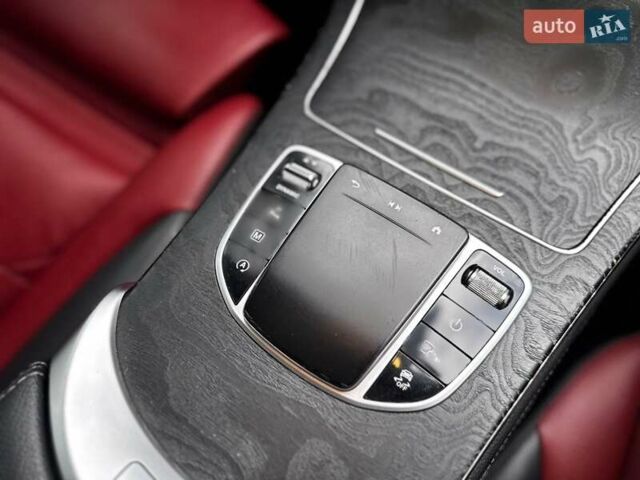 Сірий Мерседес GLC-Class Coupe, об'ємом двигуна 1.99 л та пробігом 97 тис. км за 45200 $, фото 97 на Automoto.ua