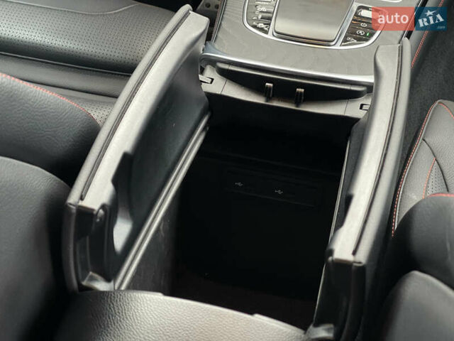 Серый Мерседес GLC-Class Coupe, объемом двигателя 3 л и пробегом 10 тыс. км за 69999 $, фото 41 на Automoto.ua