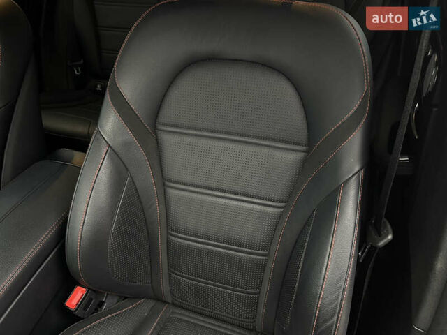 Серый Мерседес GLC-Class Coupe, объемом двигателя 3 л и пробегом 10 тыс. км за 69999 $, фото 33 на Automoto.ua