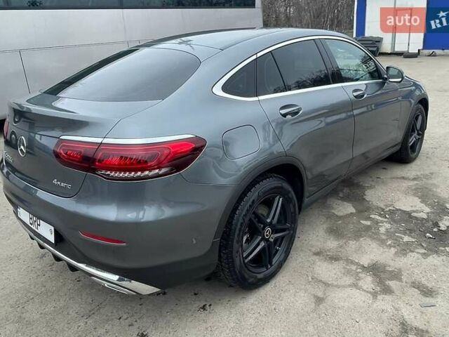 Серый Мерседес GLC-Class Coupe, объемом двигателя 1.95 л и пробегом 71 тыс. км за 57900 $, фото 5 на Automoto.ua