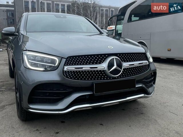 Серый Мерседес GLC-Class Coupe, объемом двигателя 1.95 л и пробегом 71 тыс. км за 57900 $, фото 7 на Automoto.ua